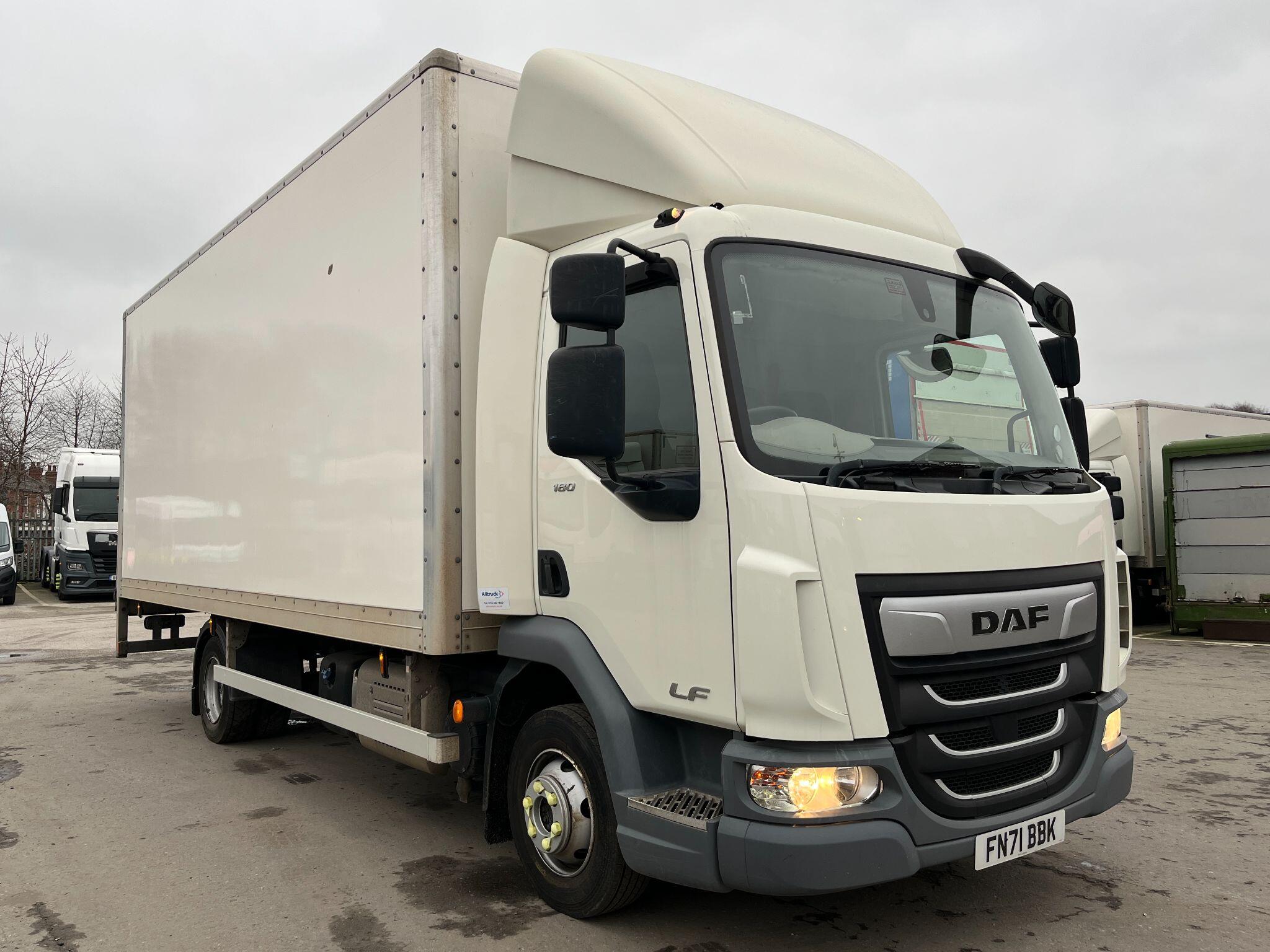 DAF LF 180 7.5T Box with Column Tail Lift FN71BBK