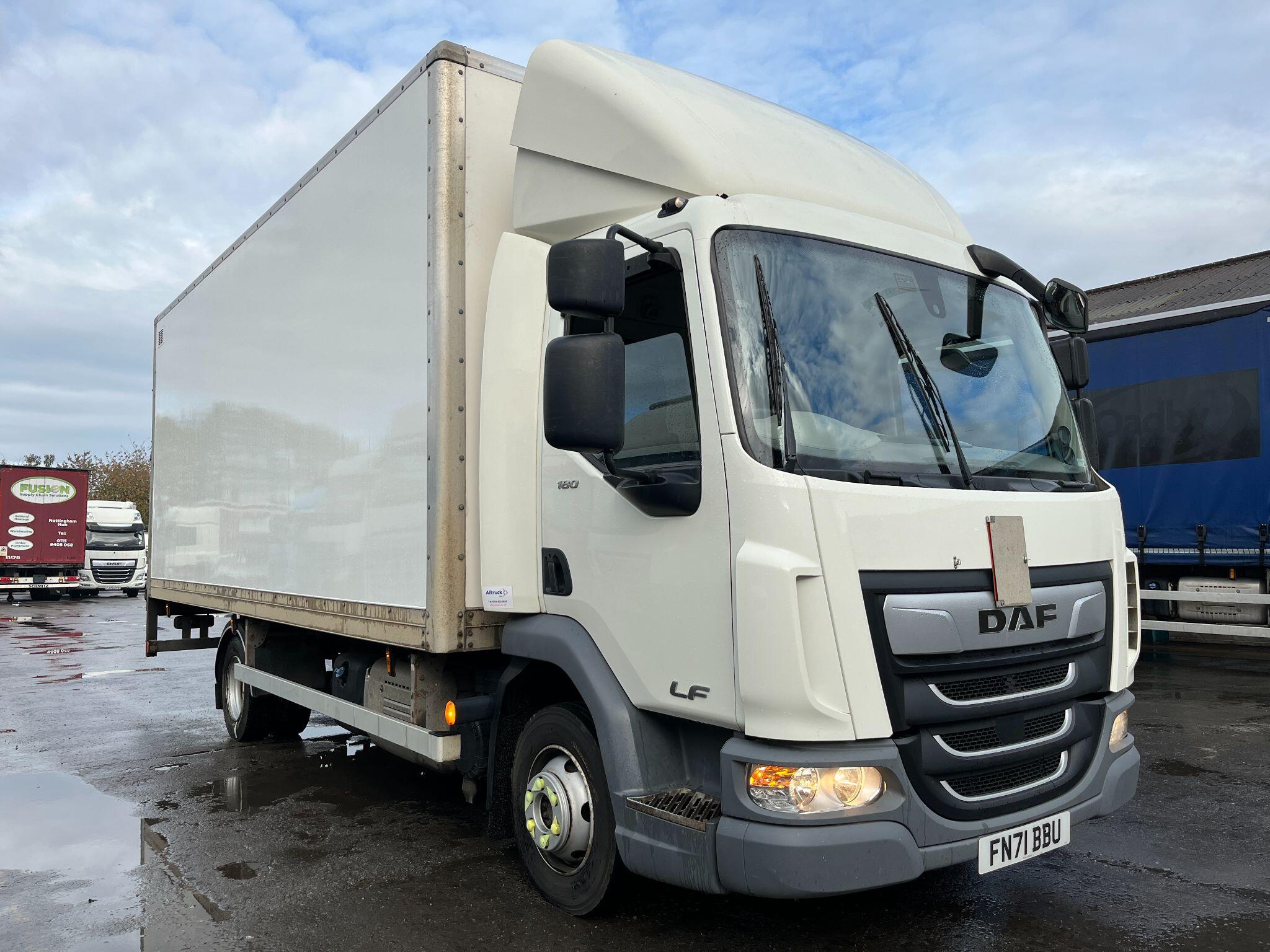 DAF LF 180 7.5T Box with Column Tail Lift FN71BBU